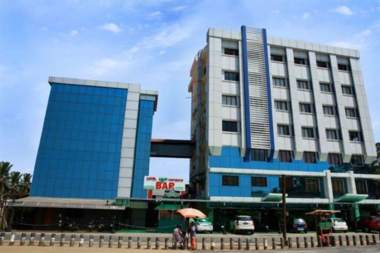 Hotel Kabani International Muvattupuzha Εξωτερικό φωτογραφία