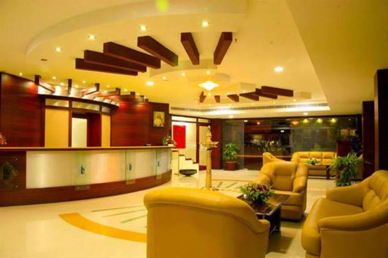Hotel Kabani International Muvattupuzha Εξωτερικό φωτογραφία