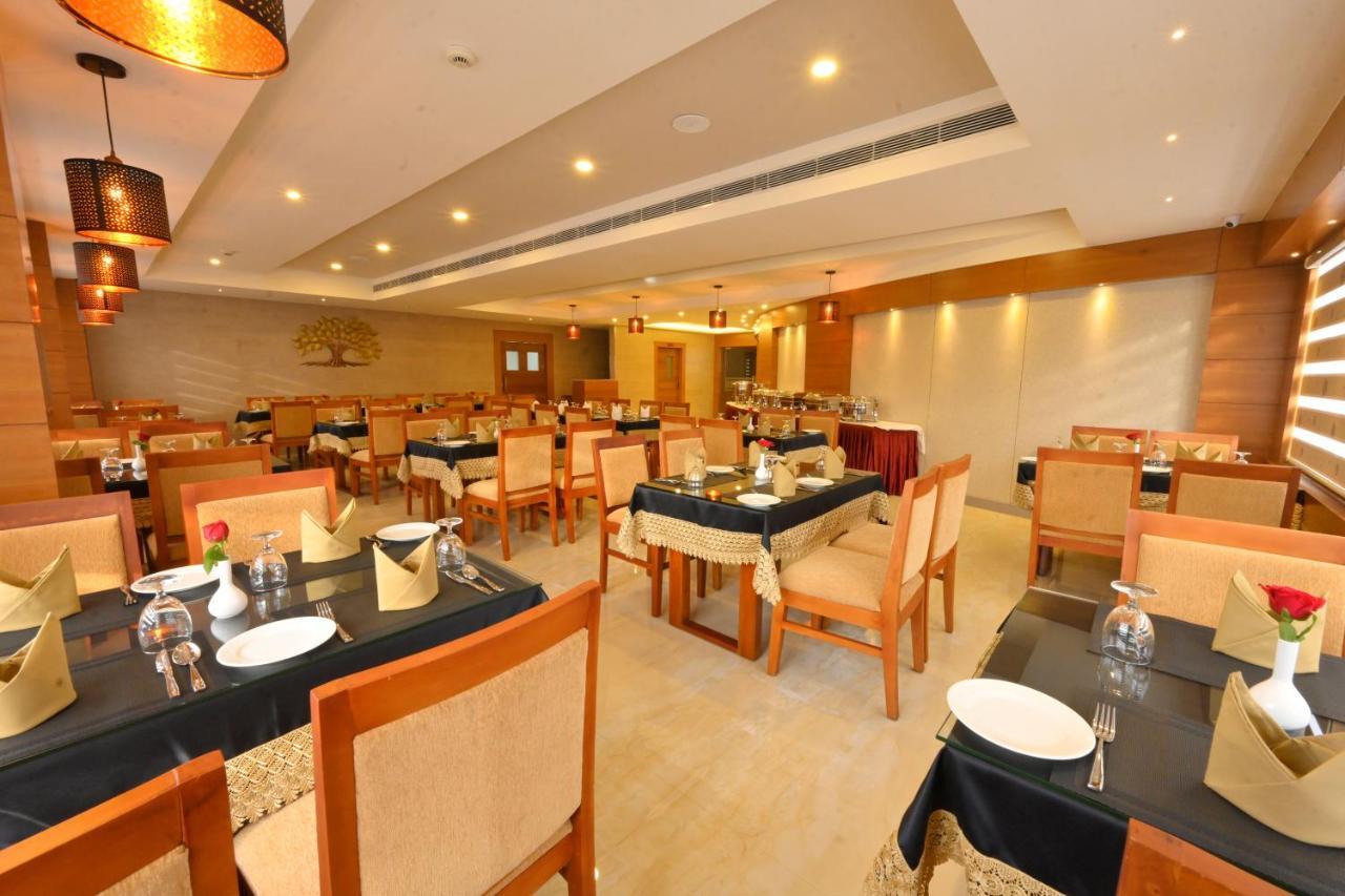 Hotel Kabani International Muvattupuzha Εξωτερικό φωτογραφία