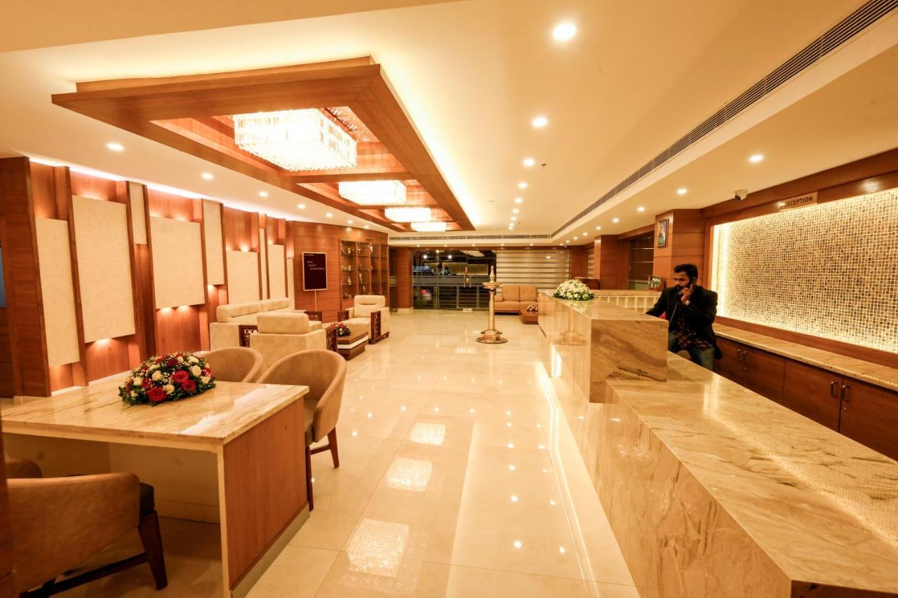 Hotel Kabani International Muvattupuzha Εξωτερικό φωτογραφία