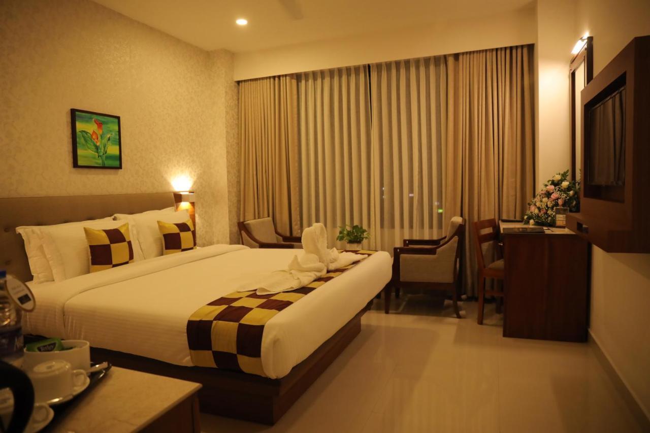 Hotel Kabani International Muvattupuzha Εξωτερικό φωτογραφία