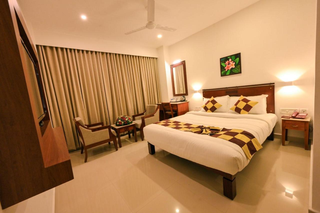 Hotel Kabani International Muvattupuzha Εξωτερικό φωτογραφία