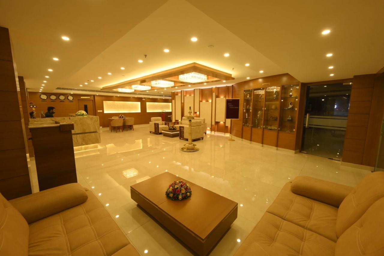 Hotel Kabani International Muvattupuzha Εξωτερικό φωτογραφία