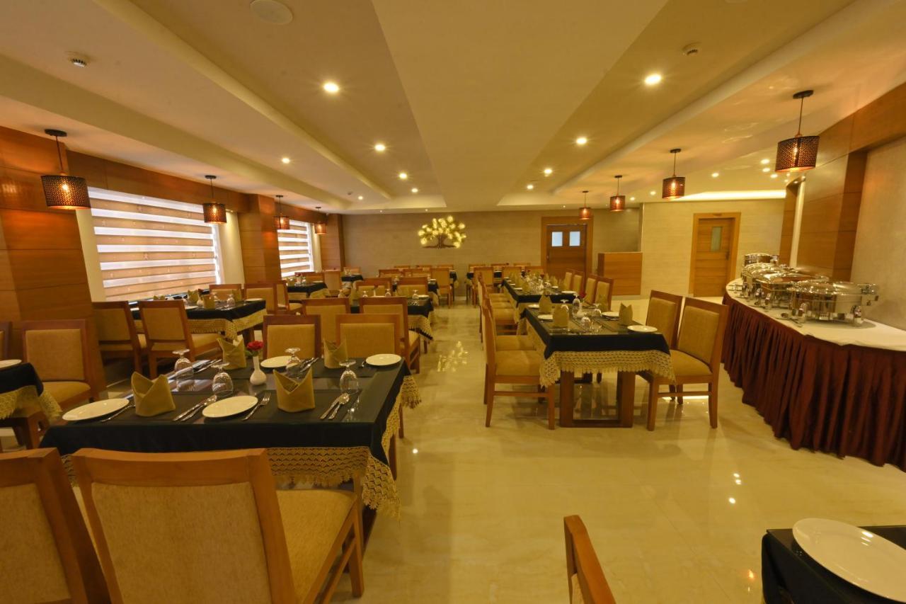 Hotel Kabani International Muvattupuzha Εξωτερικό φωτογραφία
