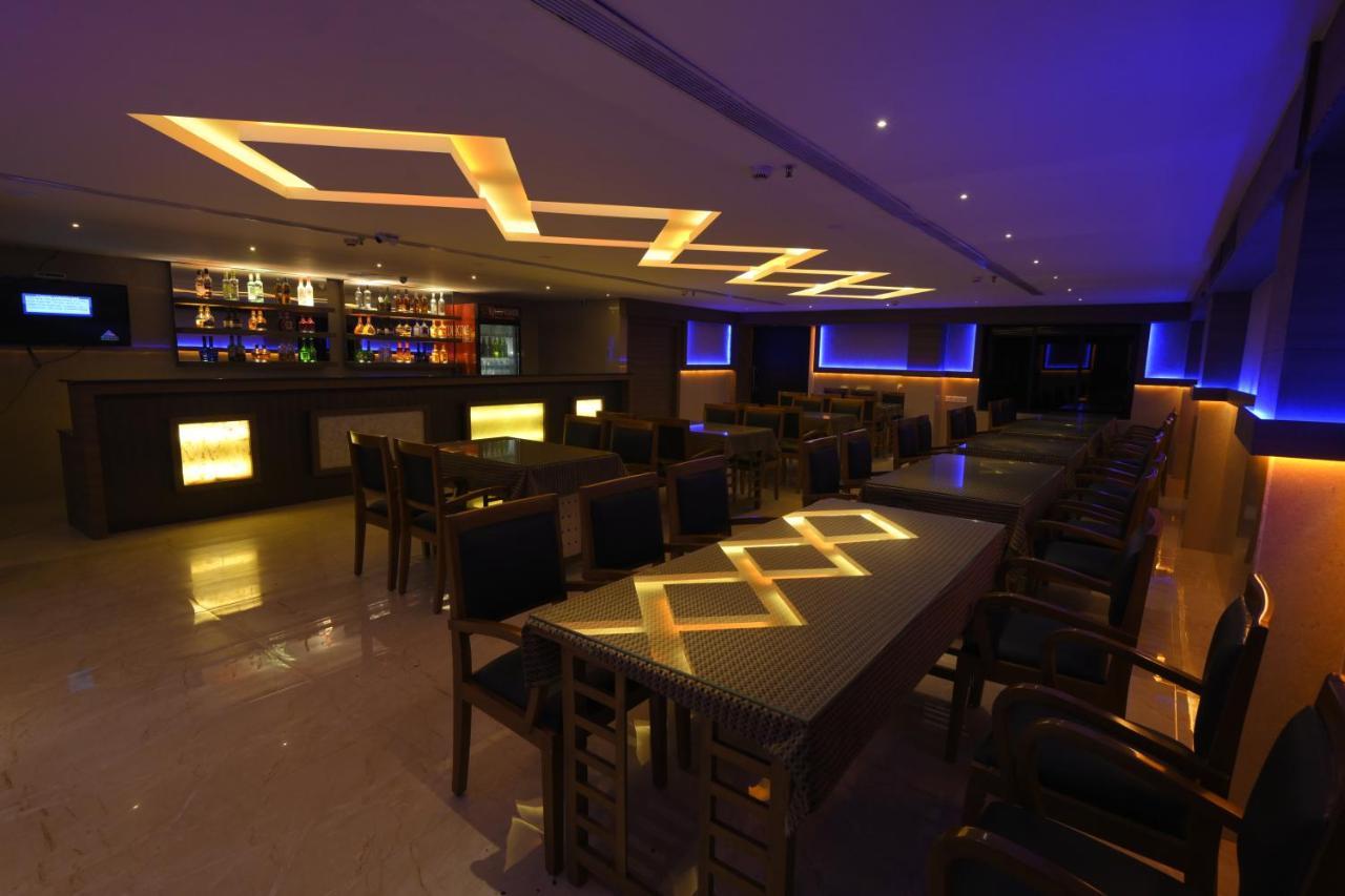 Hotel Kabani International Muvattupuzha Εξωτερικό φωτογραφία